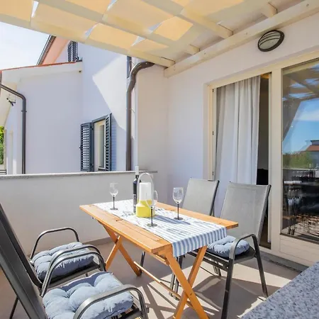 Apartament Deep Blue *