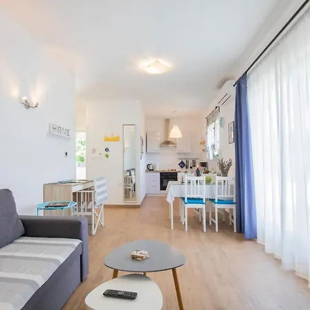 Deep Blue Апартаменты Медулин